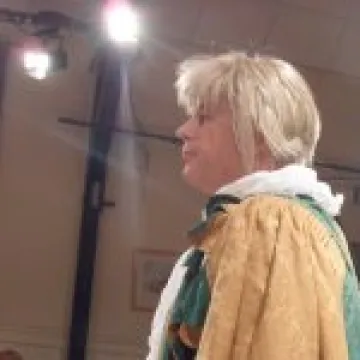 Servant to Two Masters (6)