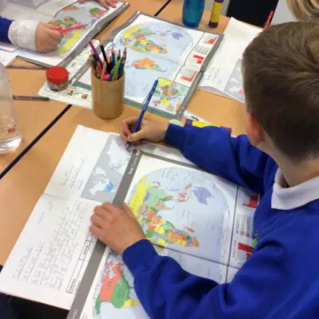 418BF6C3-0485-487B-8383-81B5F8CD7AFE