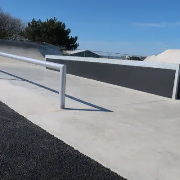 Eastbourne skatepark hubba and rail