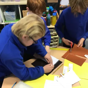 5B38883D-7146-4A43-9C87-3F02CCB5A4E8