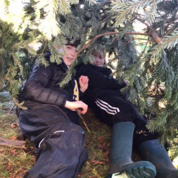 F7F0B616-8D31-466E-8D4A-A45A98F1D35C