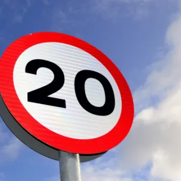 20 speed limit sign