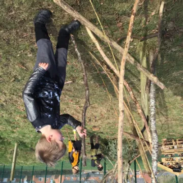 DD2CB498-70D1-4918-93F3-0424F9A081DA