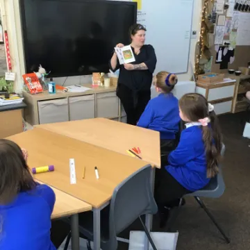 A9B677FD-EA01-415B-BF67-C1E26B4D6163