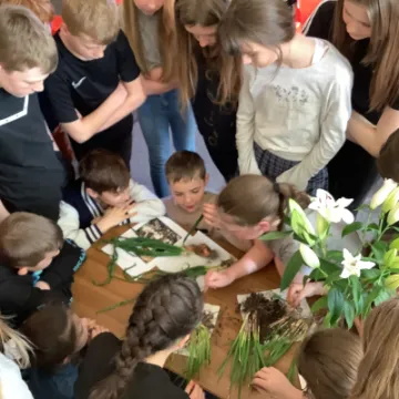 C7DABD4A-7999-491F-9C70-C12360631FF2