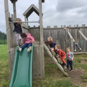 D2226D86-122E-4A30-BA81-3BF43B7DD529