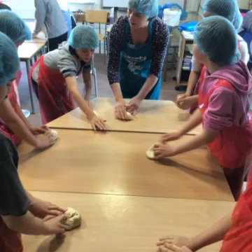 CF64D996-8934-4653-94BD-B312F55A7F42