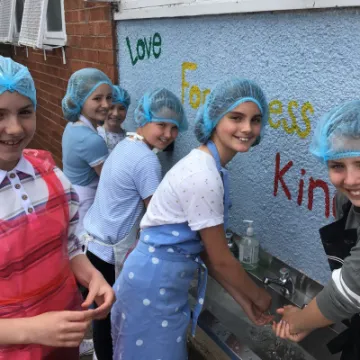 ABB1E6DE-DD9E-402A-B97E-70832EFA8592