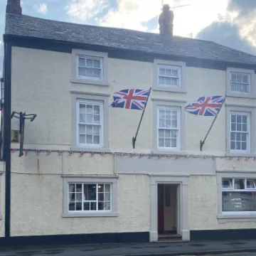 Red Lion Jubilee Bunting