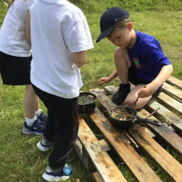 C418110C-5D75-43B1-BAD2-C0EDB7A65E9C