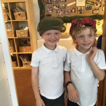 2DA90091-635D-4A32-884F-6C7F36064ACA