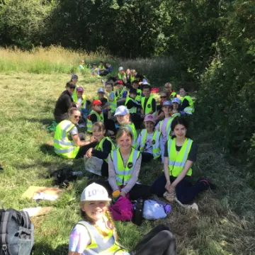 C8386700-D80A-4CF4-97DA-99B9BFF589F4