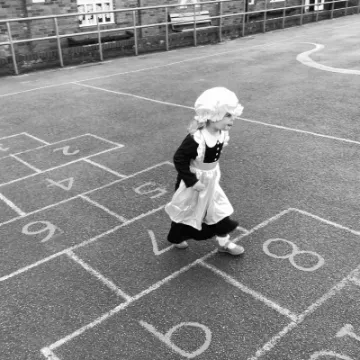 FD7AF4F7-5640-4928-B0C1-239DA5AE1741