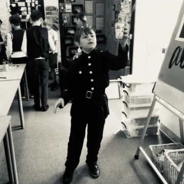 22AAB7D7-3829-4A8E-8F22-68376D047D84