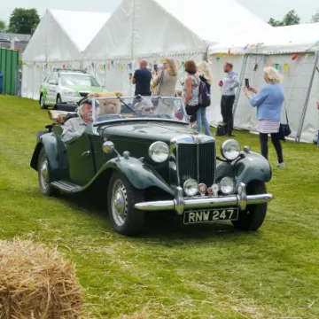 Barry Foster MG