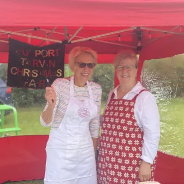 Tarvin Fete Linda and Lyn