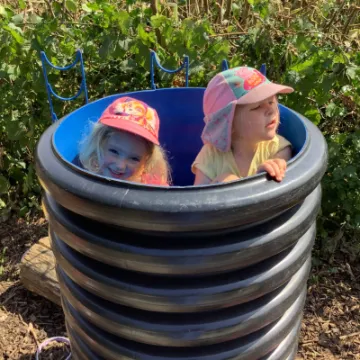 858109B7-24DC-4638-BD7C-D91CE64AE7F3