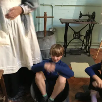 B42880CD-00C3-4164-BD0F-400BD0BFE6B6