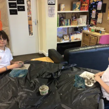 F62AD3EB-8367-4470-BA59-5065D8DB7548