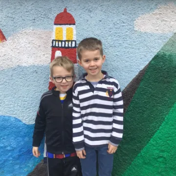 E1CB2821-A492-4898-86A8-B02F2D3375A5