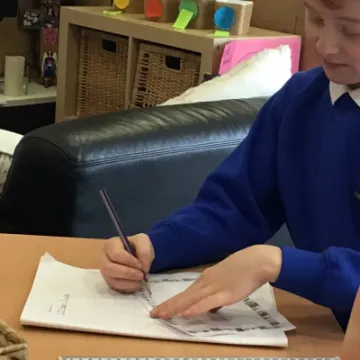 2240C8FF-FA5D-4F64-99DD-7D222756C82E