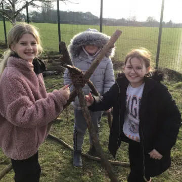 6B496C14-60C5-4042-916D-FBA324F802BF