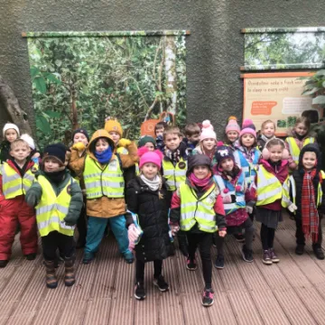 7B2F2506-C3E9-4B52-8CB1-7F92628368AF