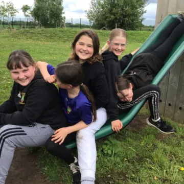 7F8B3CDE-9B76-4D94-B2AE-D2D650202A94