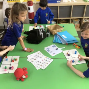 34F830D3-274C-4EF0-8D8B-60CACC6D38C1