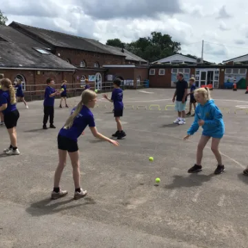 27DD2A9C-49B9-46A4-A2D4-88671660FE7B