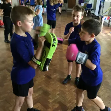 B6640DCF-9B15-4009-8765-1D76C494D1DA