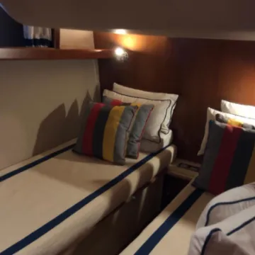 f83f3ac8-c224-49e3-b4ff-29c37787632d