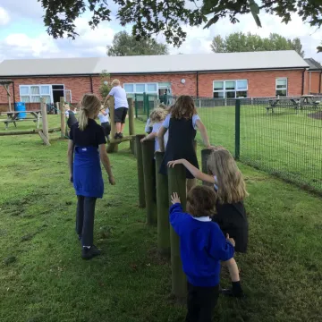 2F45D560-D6EF-4170-AD92-5423D2CA1962