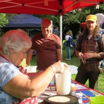 Apple Pressing 6 Pancakes anyone?