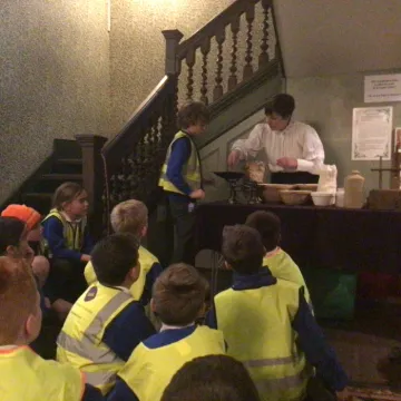 B1CE2317-70C0-4885-8B6C-00EACFE1B932