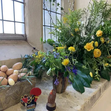 Easter Flowers at St Mary's