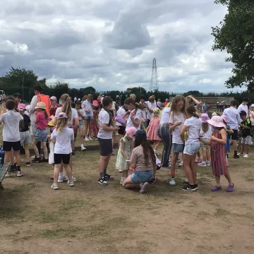 Shirt signing