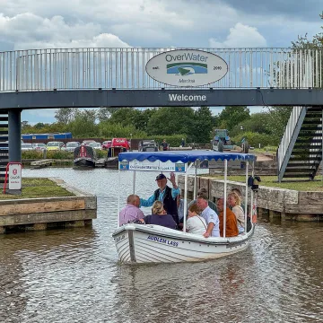 Audlem Lass leaves Overwater Marina