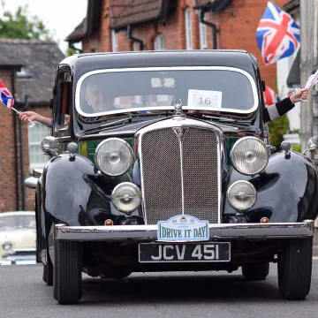 A Rover P2 in The Vehicle Para