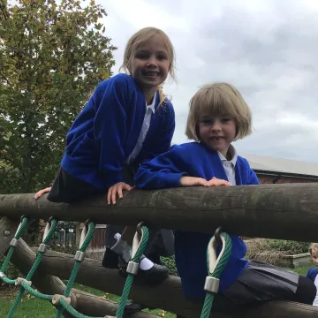 82b253df-9f4e-4683-B874-7407c3b7ccc2