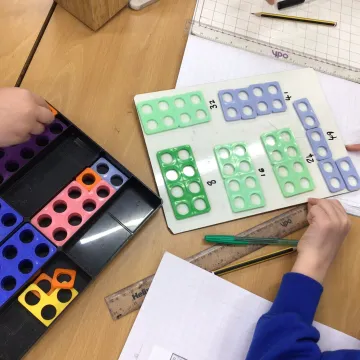 5ca44930-0cd3-4ddd-8b67-E81f972c3d60