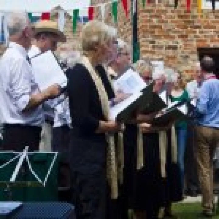15 Strensall singers