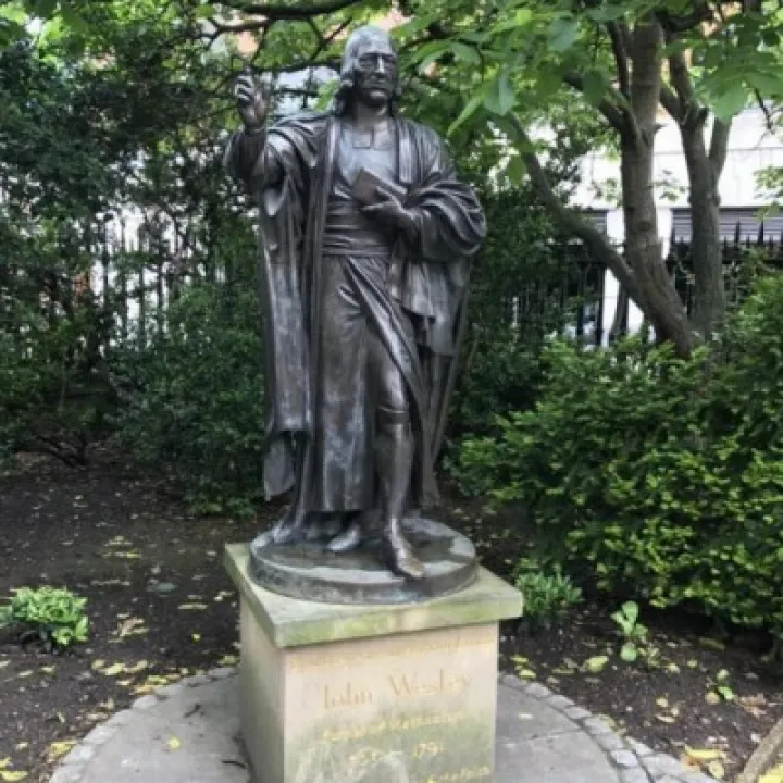 St Pauls – John Wesley statue