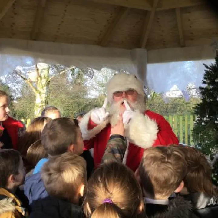 BECEE9A6-CF3D-4047-9107-56BF3A8C71AB