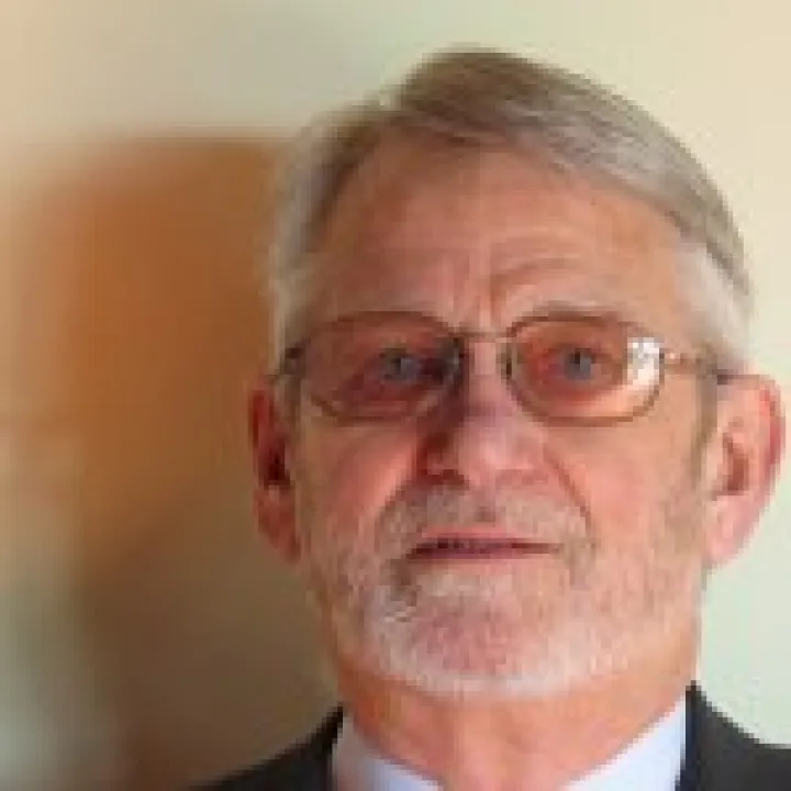 ROY PLUME