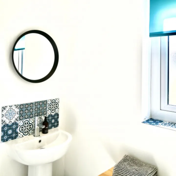 Downstairs shower room   1