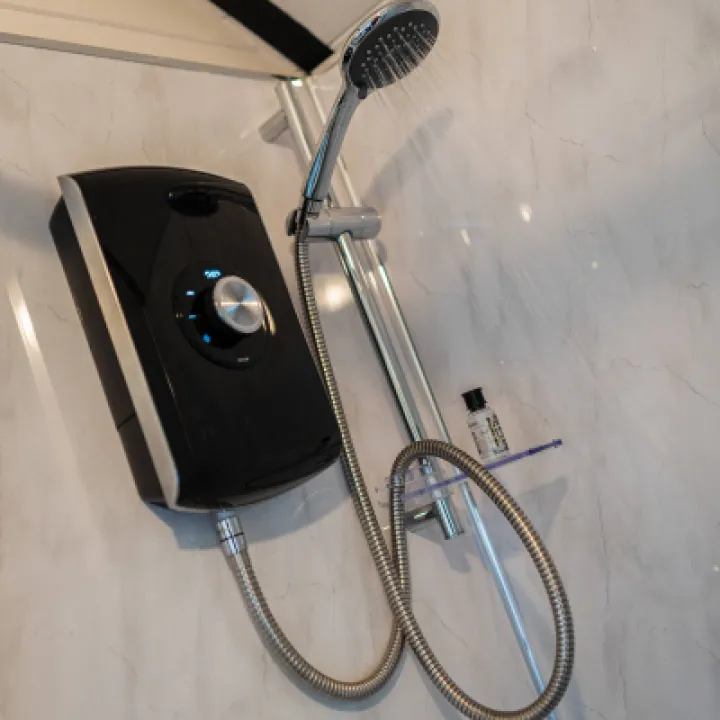 Overwater Luxury Glamping Wellington Interior 32