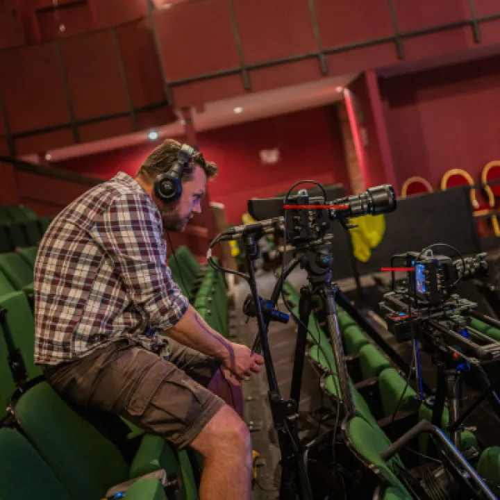 Tobias at the camera