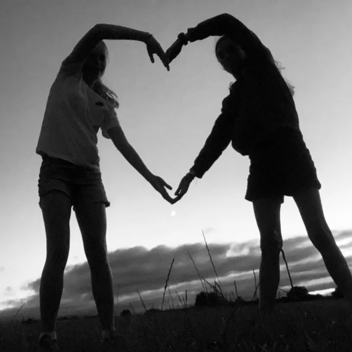 Ic-Tilly-Love's Silhouette