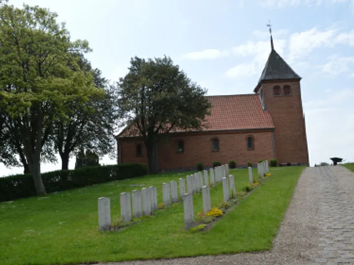 Svino Churchyard
